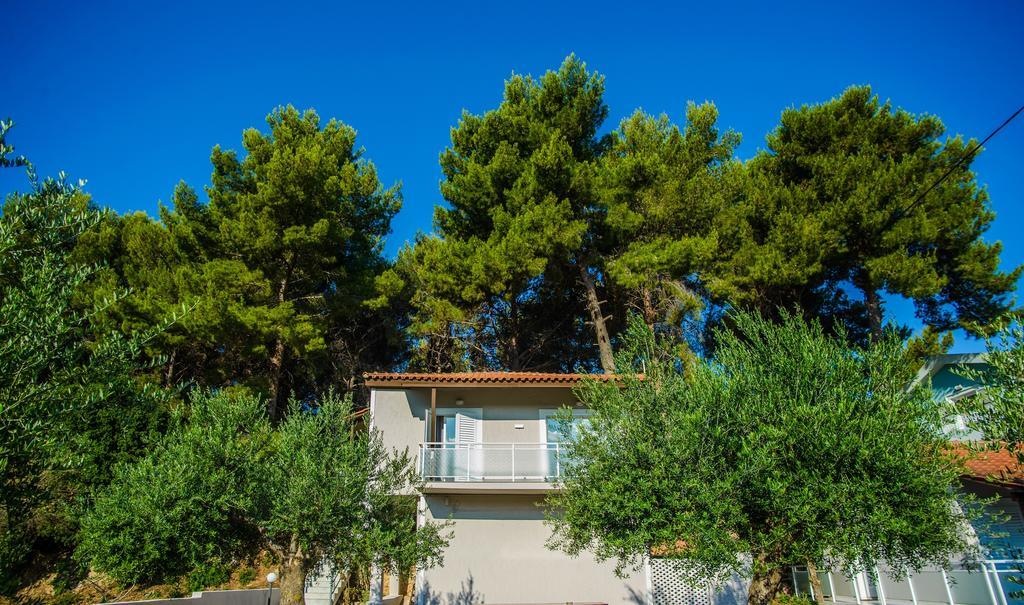 Malibu Studios & Apartments Ласі Екстер'єр фото