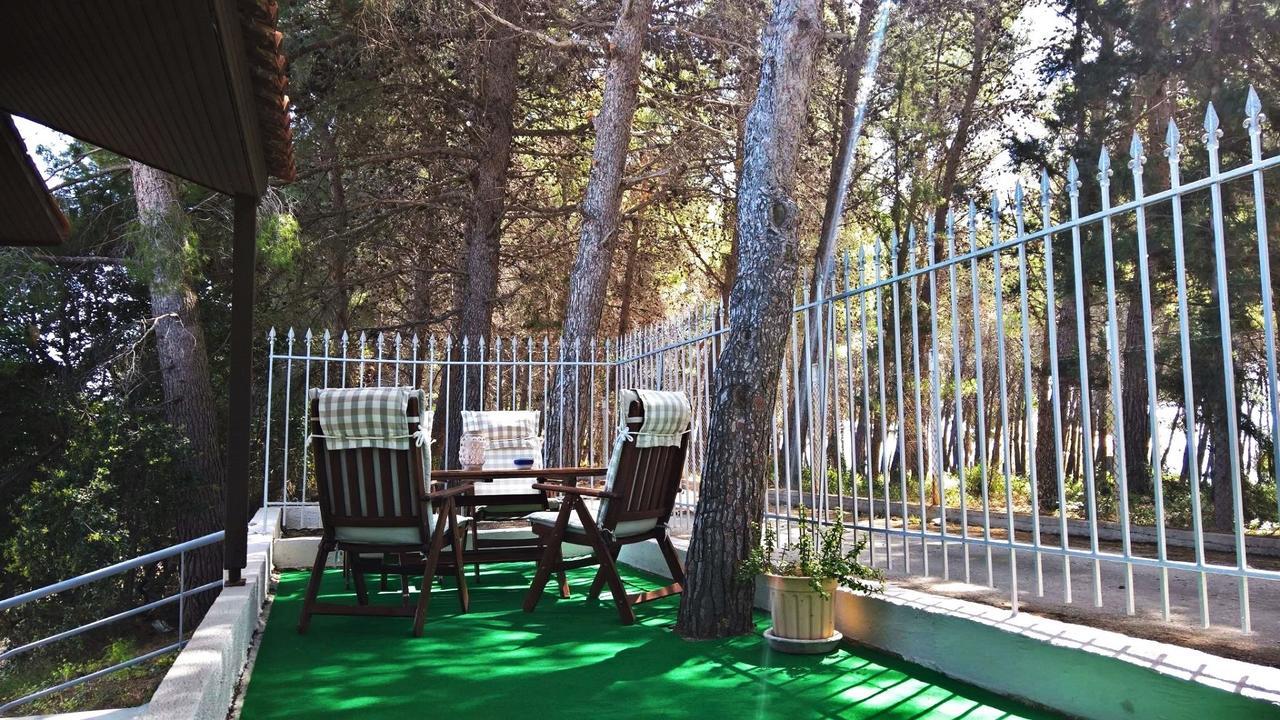 Malibu Studios & Apartments Ласі Екстер'єр фото