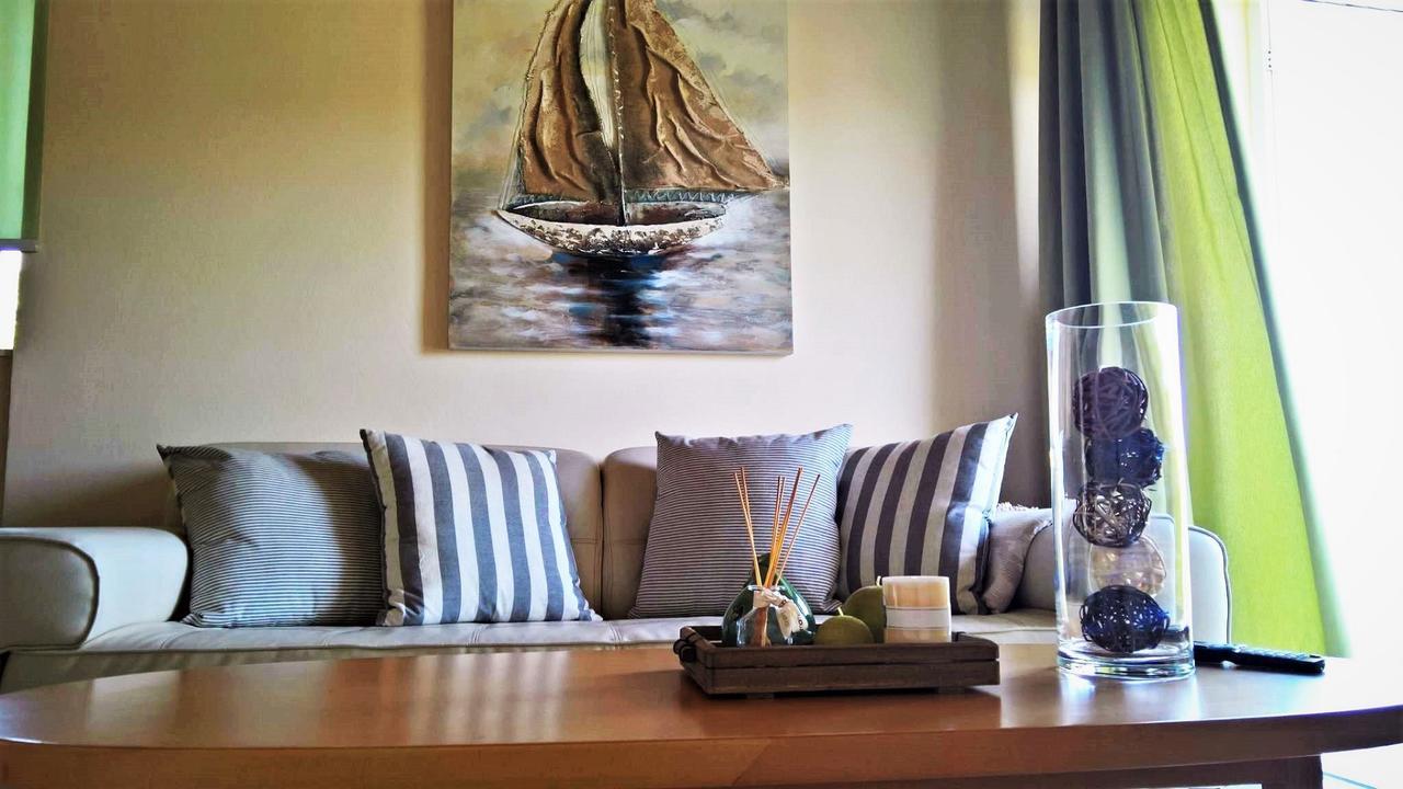 Malibu Studios & Apartments Ласі Екстер'єр фото